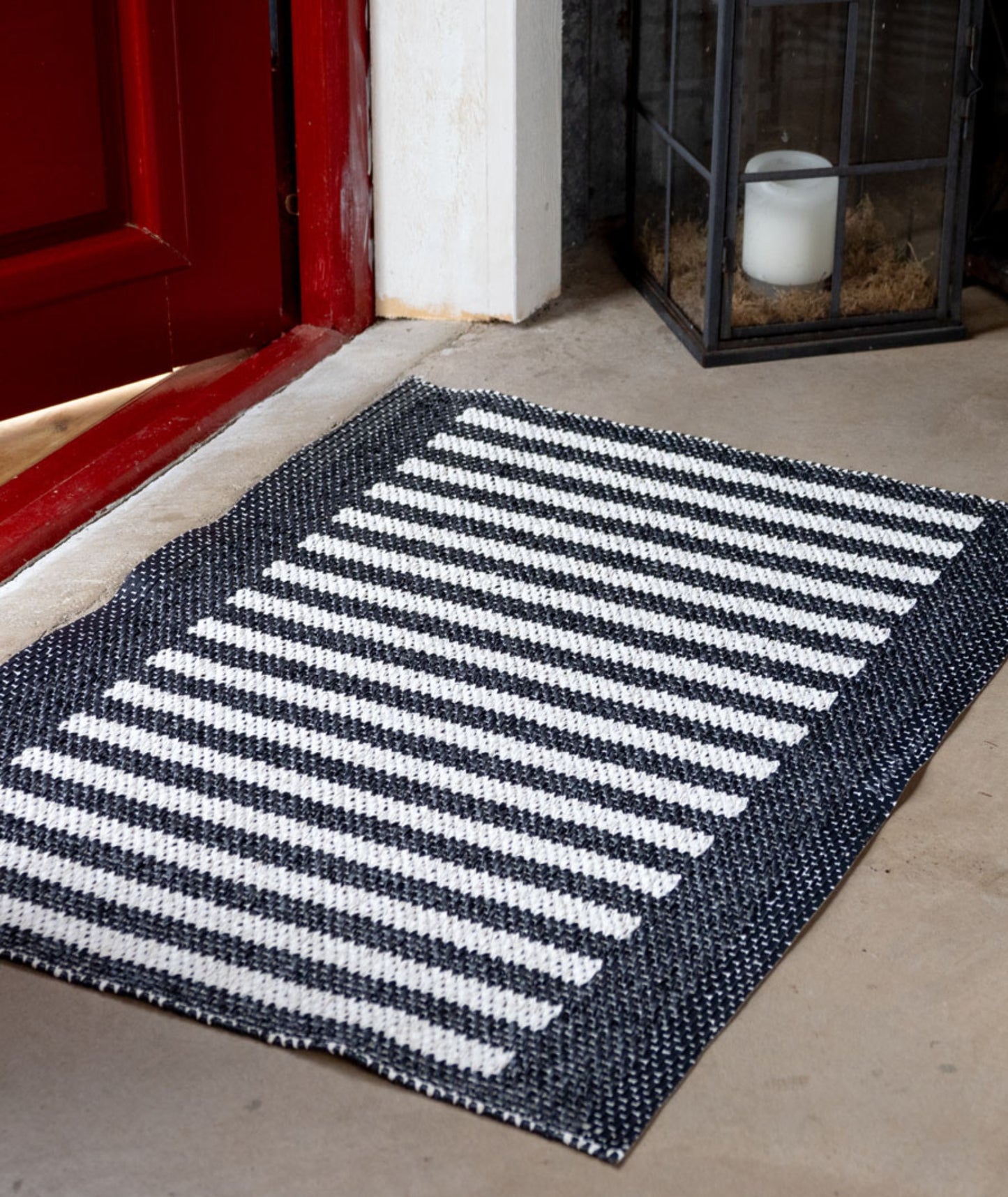 Dörr- badrumsmatta Stripes-svart/vit