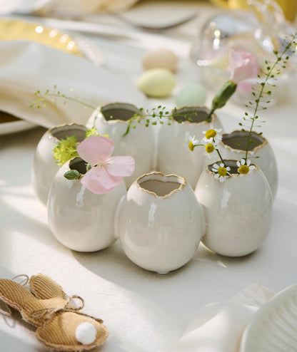 VAS / Äggformade Vaser i cirkel för 7 blommor