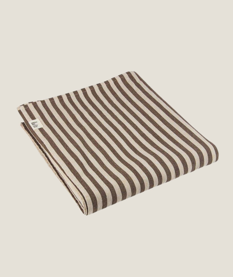 Svea duk Cognac tidlös rand 140x300cm