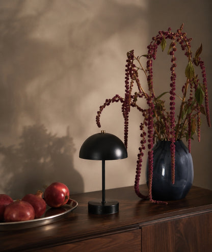 Holt LED Bordslampa uppladdningsbar Svart