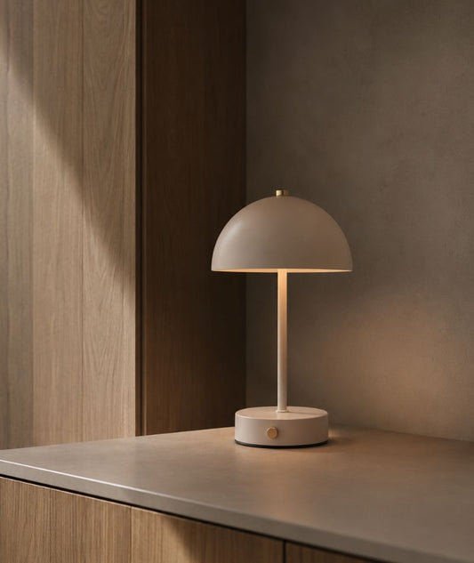 Holt LED Bordslampa uppladdningsbar Sand