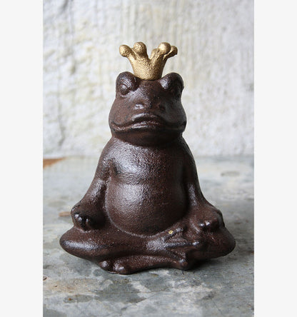 Järngroda sittandes m krona Trädgårdsdekoration