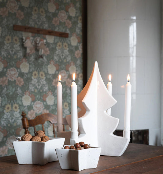 KAY Julgran med ljushållare Vitmelerad