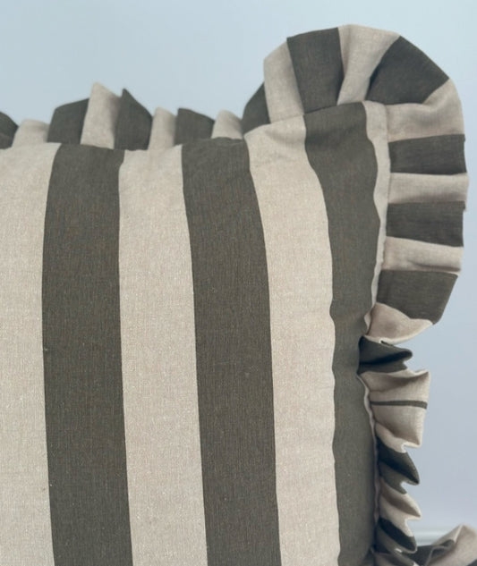 Kuddfodral Flounce Olive Rand